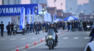 Yamaha NMAX 2025 bản Tech Max có gì hơn bản Tiêu chuẩn khiến người mua sẵn sàng chi thêm 10 triệu đồng?